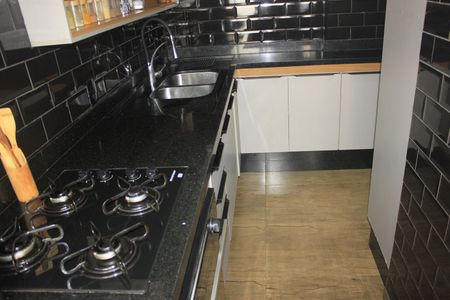 Apartamento à venda com 59m², 2 quartos e 1 vagaCozinha com lavanderia