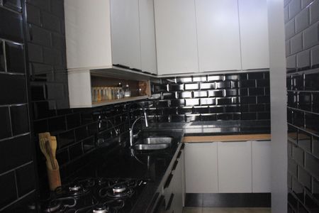 Apartamento à venda com 59m², 2 quartos e 1 vagaCozinha com lavanderia