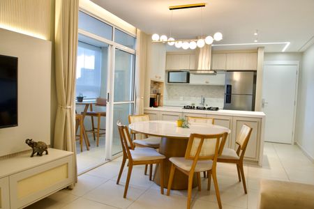 Sala de apartamento para alugar com 3 quartos, 79m² em Nova Suíça, Belo Horizonte