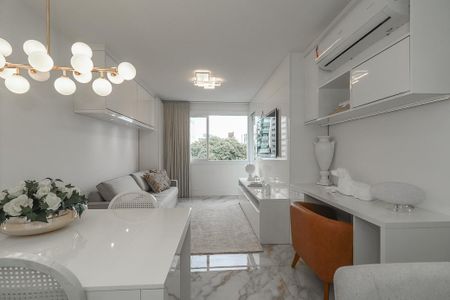 Sala de apartamento à venda com 1 quarto, 54m² em Três Figueiras, Porto Alegre