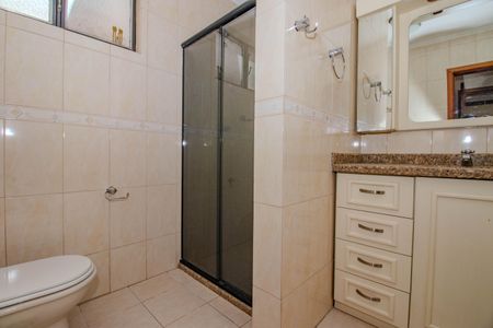 Apartamento para alugar com 111m², 3 quartos e sem vaga Apartamento para alugar com 111m², 3 quartos e sem vagaBanheiro da Suíte