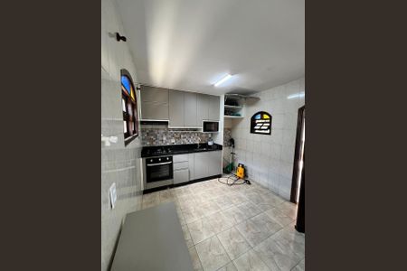 Casa para alugar com 280m², 3 quartos e 5 vagas Casa para alugar com 280m², 3 quartos e 5 vagasCozinha