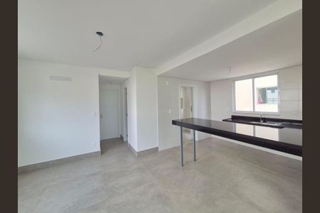 Foto 16 de apartamento à venda com 4 quartos, 117m² em Castelo, Belo Horizonte