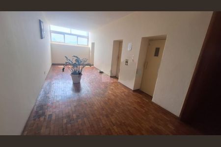 Studio à venda com 26m², 1 quarto e sem vagaHall do andar do Loft
