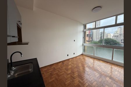 Kitnet/Studio à venda com 1 quarto, 26m² em Funcionários, Belo Horizonte