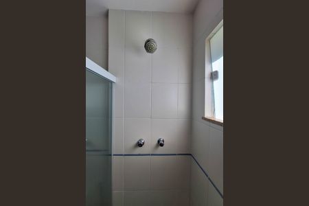 Casa de condomínio à venda com 180m², 3 quartos e 2 vagas Casa de condomínio à venda com 180m², 3 quartos e 2 vagasBanheiro 1