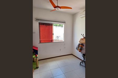 Casa de condomínio à venda com 180m², 3 quartos e 2 vagas Casa de condomínio à venda com 180m², 3 quartos e 2 vagasQuarto 2