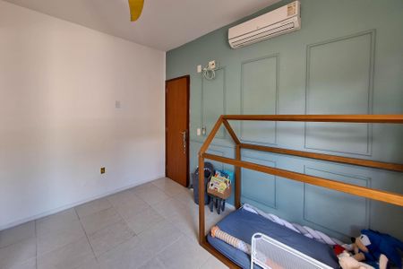 Quarto 1 de casa de condomínio à venda com 3 quartos, 180m² em Badu, Niterói