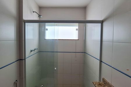 Casa de condomínio à venda com 180m², 3 quartos e 2 vagas Casa de condomínio à venda com 180m², 3 quartos e 2 vagasBanheiro 1