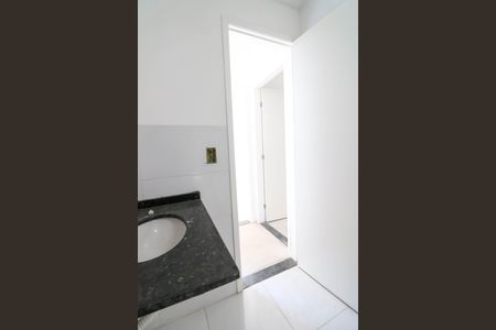 Apartamento à venda com 47m², 2 quartos e 1 vaga Apartamento à venda com 47m², 2 quartos e 1 vagaBanheiro