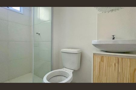 Banheiro social de apartamento para alugar com 1 quarto, 24m² em Jardim Paulista, São Paulo