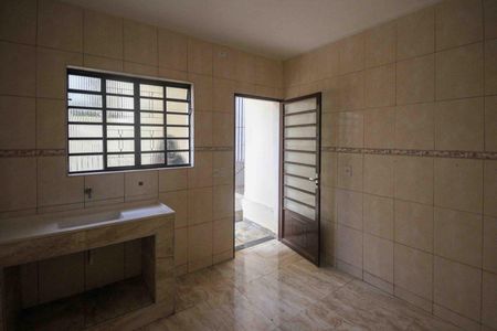 Cozinha de casa para alugar com 1 quarto, 30m² em Vila California, São Paulo