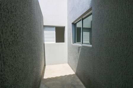 Quintal de apartamento para alugar com 2 quartos, 47m² em Jardim dos Ipes, São Paulo