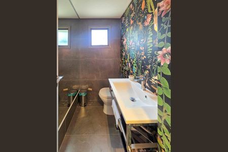 Apartamento à venda com 229m², 4 quartos e 4 vagasLavabo