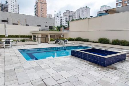 Apartamento à venda com 229m², 4 quartos e 4 vagasÁrea comum - Piscina