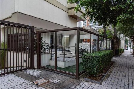 Apartamento à venda com 229m², 4 quartos e 4 vagasFachada