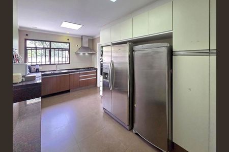 Apartamento à venda com 229m², 4 quartos e 4 vagasCozinha