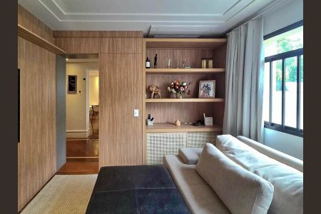 Apartamento à venda com 229m², 4 quartos e 4 vagasSala