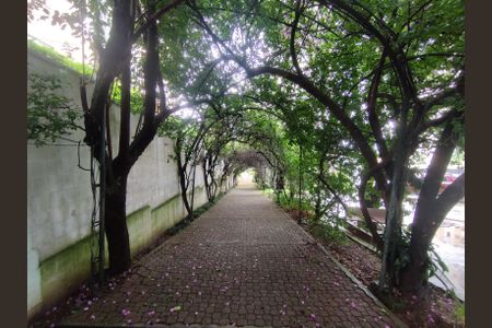 Apartamento para alugar com 60m², 2 quartos e 1 vagaÁrea comum