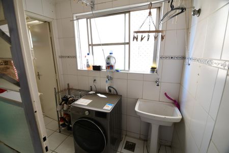 Apartamento à venda com 100m², 2 quartos e 1 vagaÁrea de Serviço