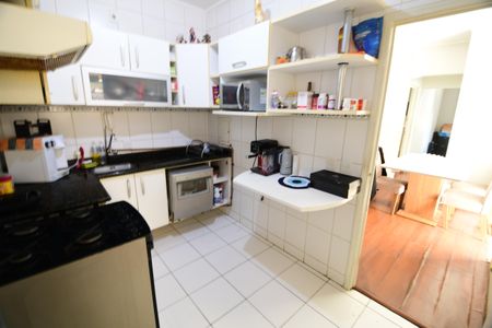 Apartamento à venda com 100m², 2 quartos e 1 vagaCozinha