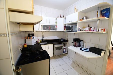 Apartamento à venda com 100m², 2 quartos e 1 vagaCozinha