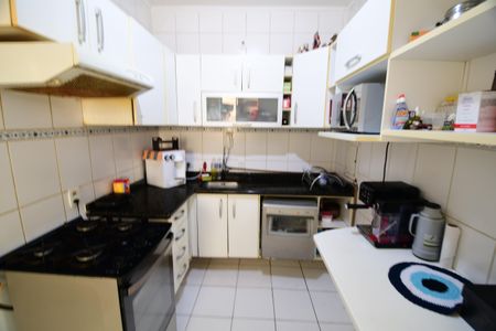 Apartamento à venda com 100m², 2 quartos e 1 vagaCozinha