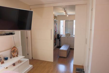 Apartamento à venda com 117m², 2 quartos e 2 vagasQuarto 2