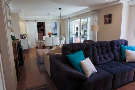 Apartamento à venda com 117m², 2 quartos e 2 vagasSala