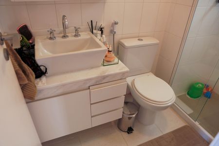 Apartamento à venda com 117m², 2 quartos e 2 vagasBanheiro