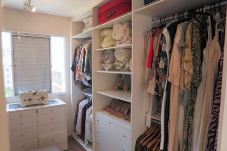Apartamento à venda com 117m², 2 quartos e 2 vagasCloset