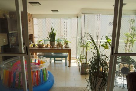 Apartamento à venda com 117m², 2 quartos e 2 vagasSacada