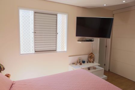 Apartamento à venda com 117m², 2 quartos e 2 vagasQuarto 2