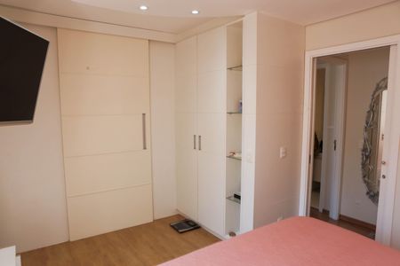 Apartamento à venda com 117m², 2 quartos e 2 vagasQuarto 2