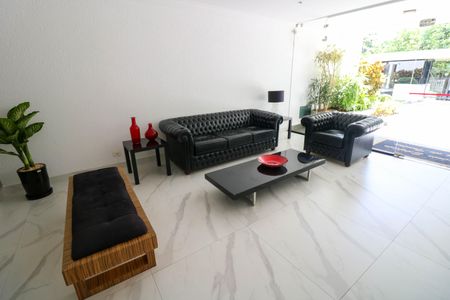 Apartamento para alugar com 65m², 2 quartos e 1 vaga Apartamento para alugar com 65m², 2 quartos e 1 vagaÁrea comum - Hall social