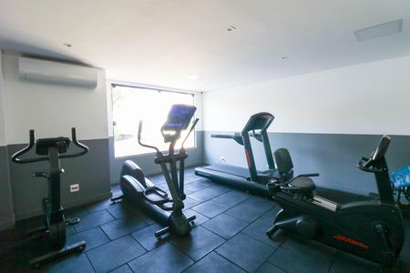 Apartamento para alugar com 65m², 2 quartos e 1 vaga Apartamento para alugar com 65m², 2 quartos e 1 vagaÁrea comum - Academia
