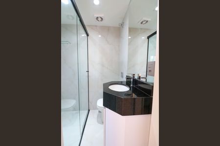 Apartamento para alugar com 65m², 2 quartos e 1 vaga Apartamento para alugar com 65m², 2 quartos e 1 vagaBanheiro da Suíte