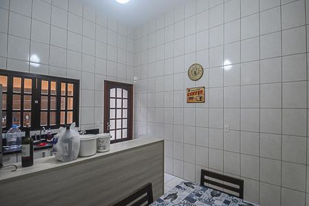 Casa para alugar com 226m², 3 quartos e 2 vagas Casa para alugar com 226m², 3 quartos e 2 vagasCozinha