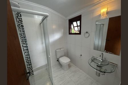 Casa de condomínio para alugar com 3000m², 6 quartos e 4 vagasBanheiro