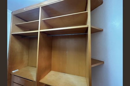 Casa de condomínio para alugar com 3000m², 6 quartos e 4 vagasQuarto