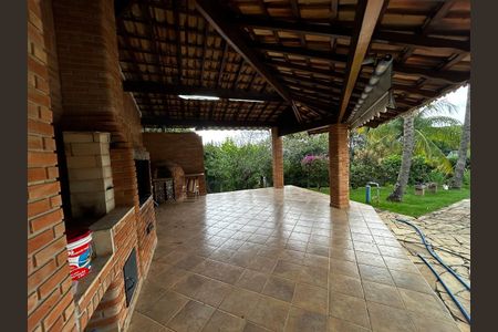 Casa de condomínio para alugar com 3000m², 6 quartos e 4 vagasÁrea churrasqueira