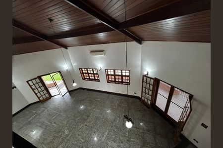 Casa de condomínio para alugar com 3000m², 6 quartos e 4 vagasSala