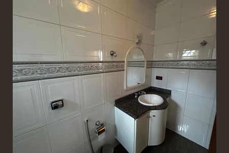 Casa de condomínio para alugar com 3000m², 6 quartos e 4 vagasBanheiro