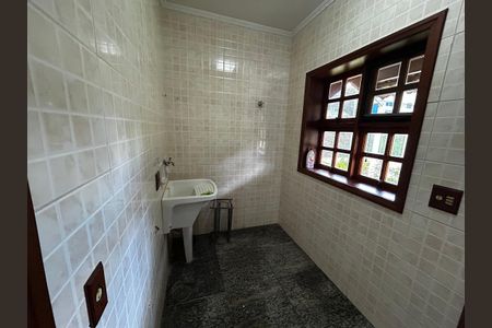 Casa de condomínio para alugar com 3000m², 6 quartos e 4 vagasÁrea serviço