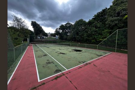 Casa de condomínio para alugar com 3000m², 6 quartos e 4 vagasQuadra de tênis