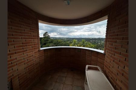 Casa de condomínio para alugar com 3000m², 6 quartos e 4 vagasMirante