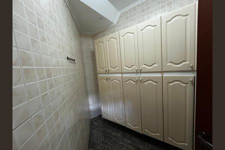 Casa de condomínio para alugar com 3000m², 6 quartos e 4 vagasÁrea serviço