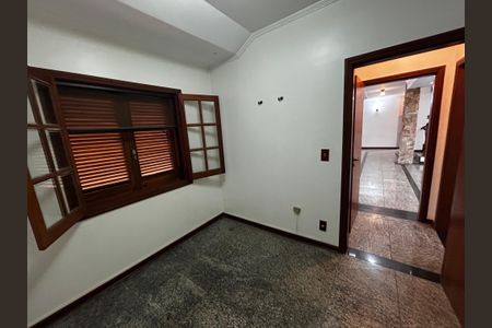 Casa de condomínio para alugar com 3000m², 6 quartos e 4 vagasQuarto