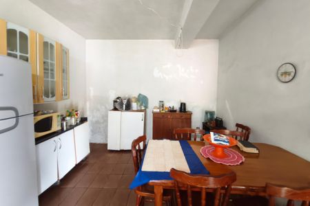 Casa à venda com 295m², 3 quartos e 2 vagasCozinha