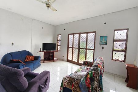 Sala de estar de casa à venda com 3 quartos, 295m² em Parque Jambeiro, Campinas